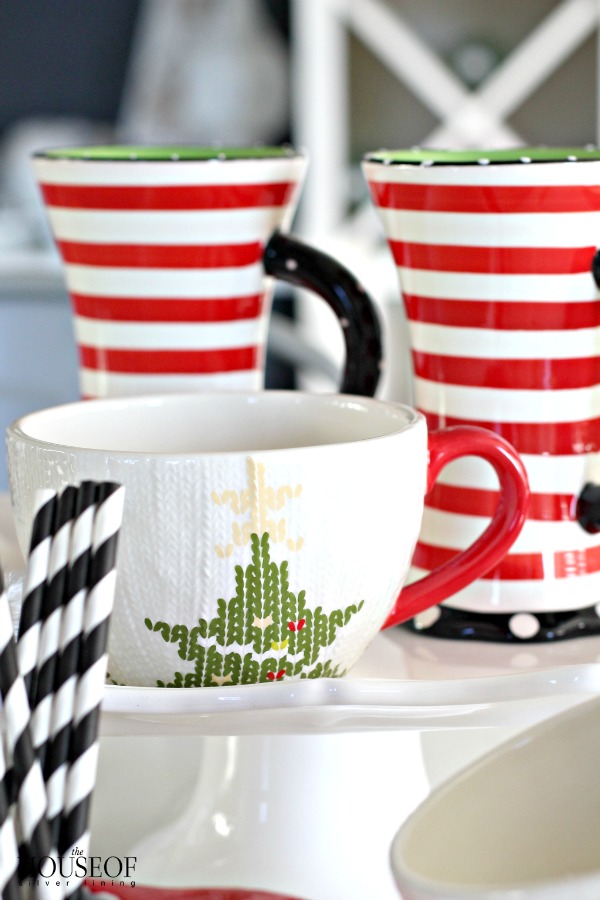 Christmas-glimpses-red-white-black