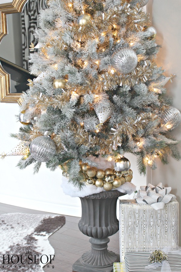 christmas-tree-gold-tinsel-2