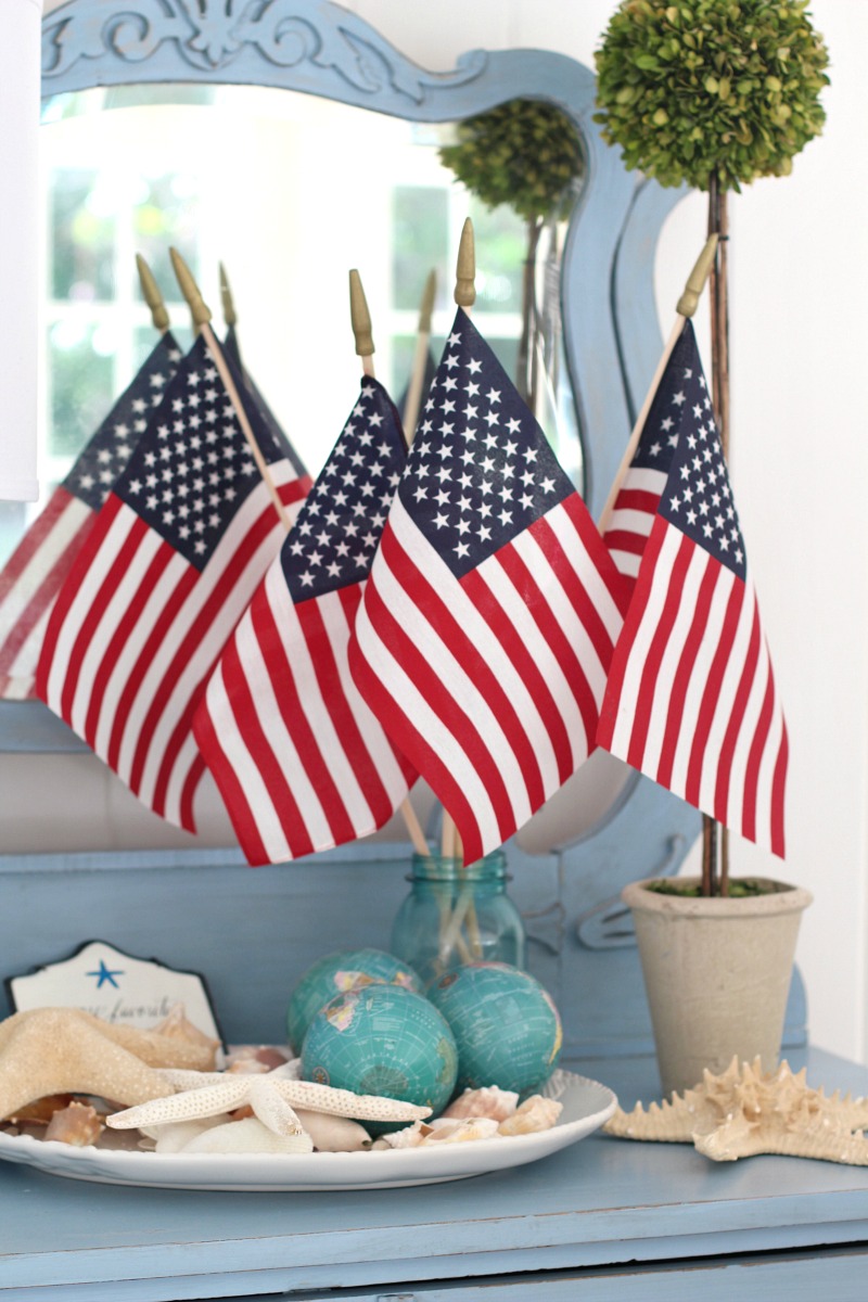 4th-of-july-decor-at-the-beach-cottage-6