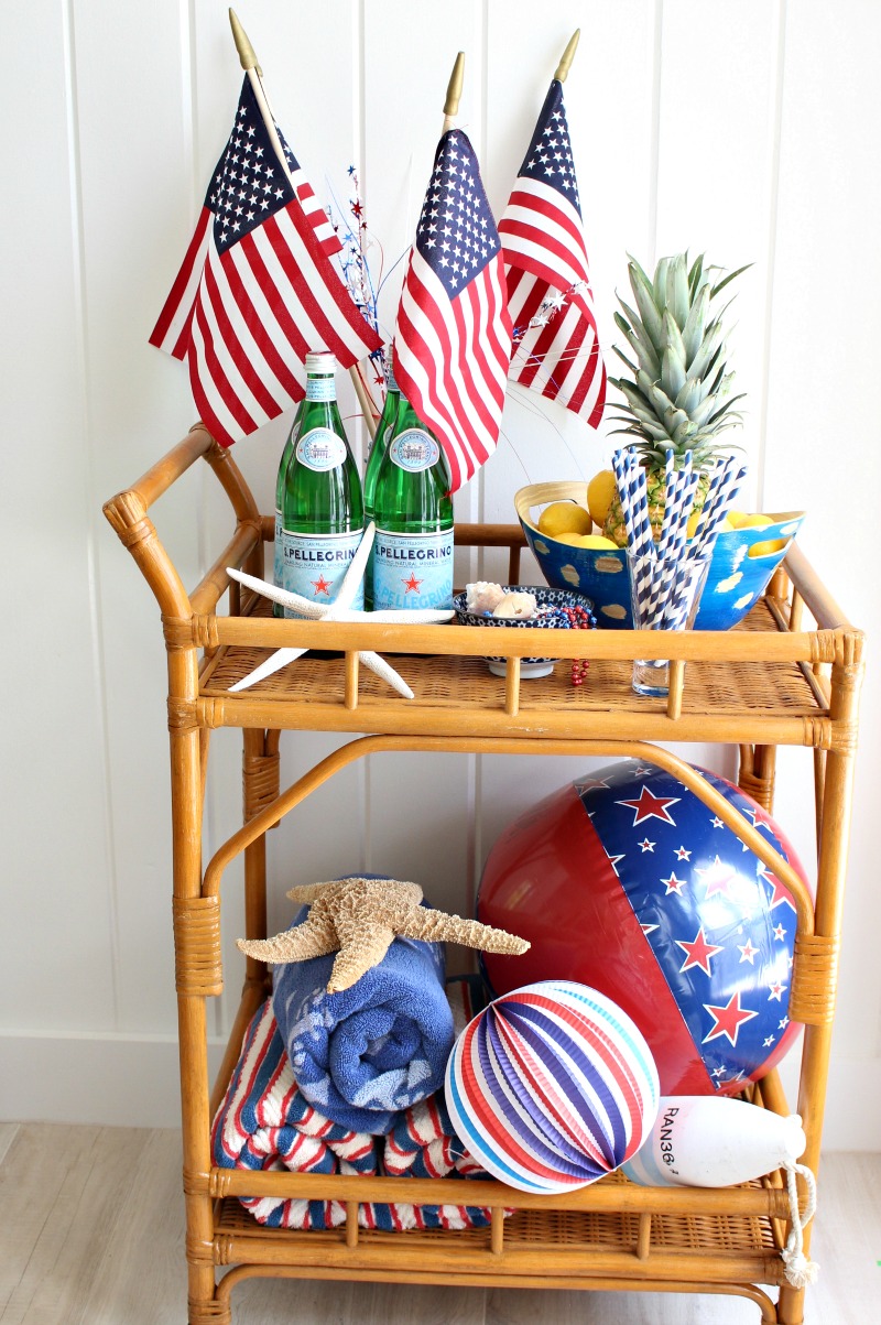 4th-of-july-styled-bar-cart