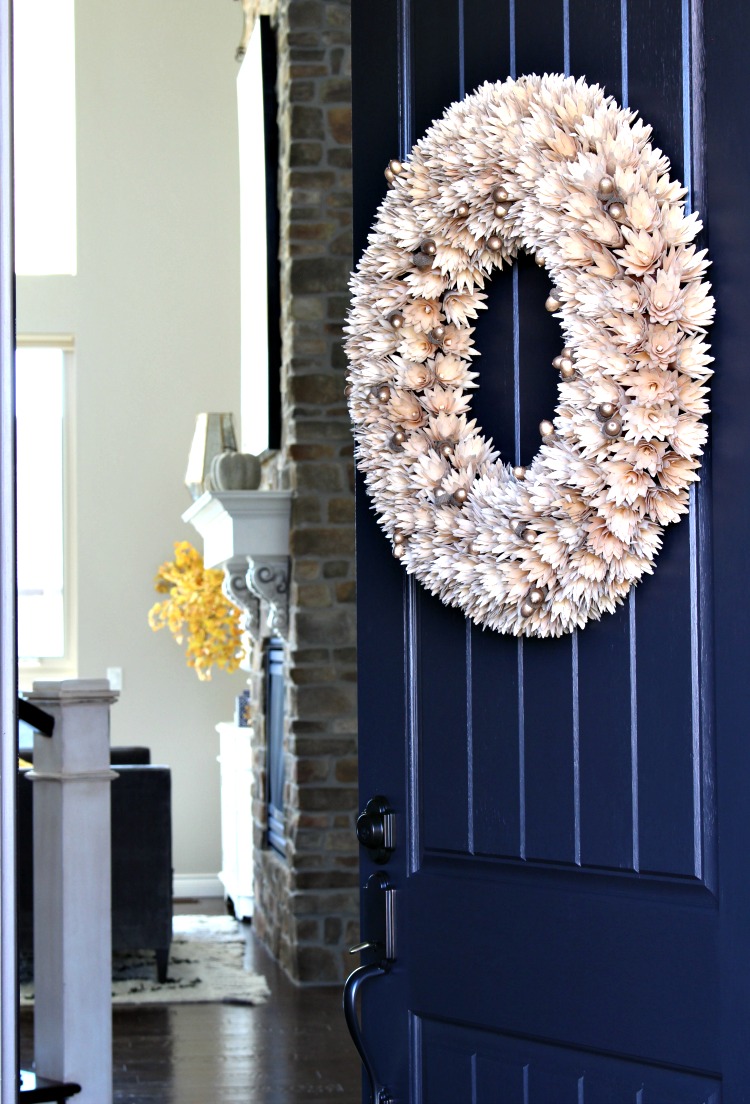 mini-acorn-gold-fall-wreath-front-door