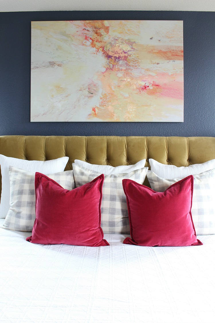 decoratingideaaboveheadboard The House of Silver Lining