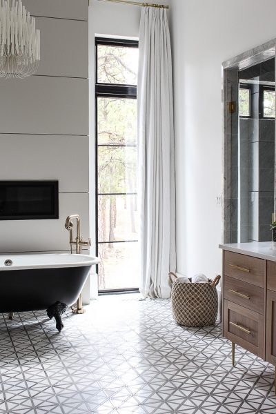 Elegant Drapes in The Master Bathroom - The House of Silver Lining