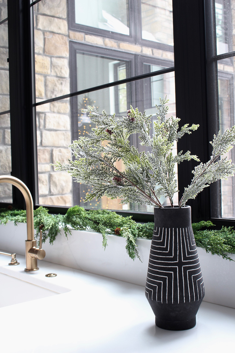 The Forest Modern Christmas Home Tour: The Kitchen - The House of Silver  Lining