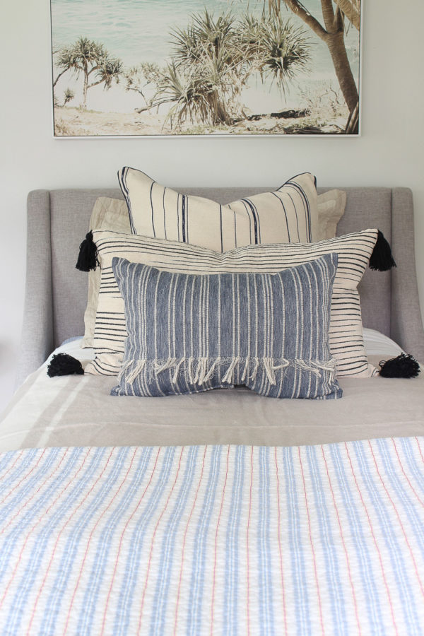 A Coastal Theme Bedroom Makeover at Our Beach Cottage - The House of ...