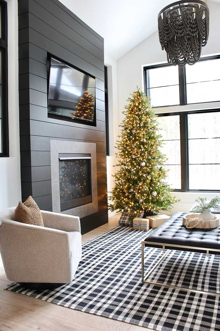 Christmas Home Tour 2022 - The House of Silver Lining