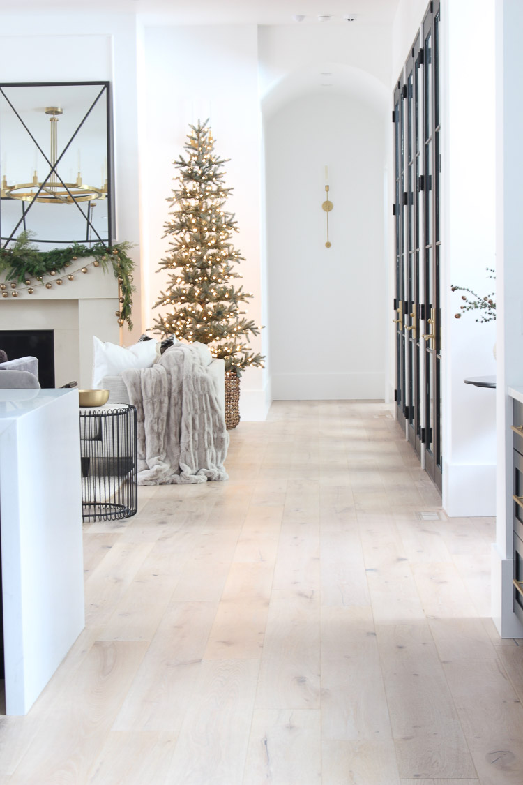 Christmas Home Tour 2022 - The House of Silver Lining