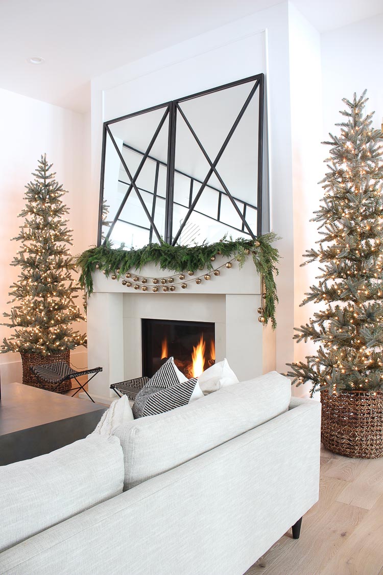 Christmas Home Tour 2022 - The House of Silver Lining