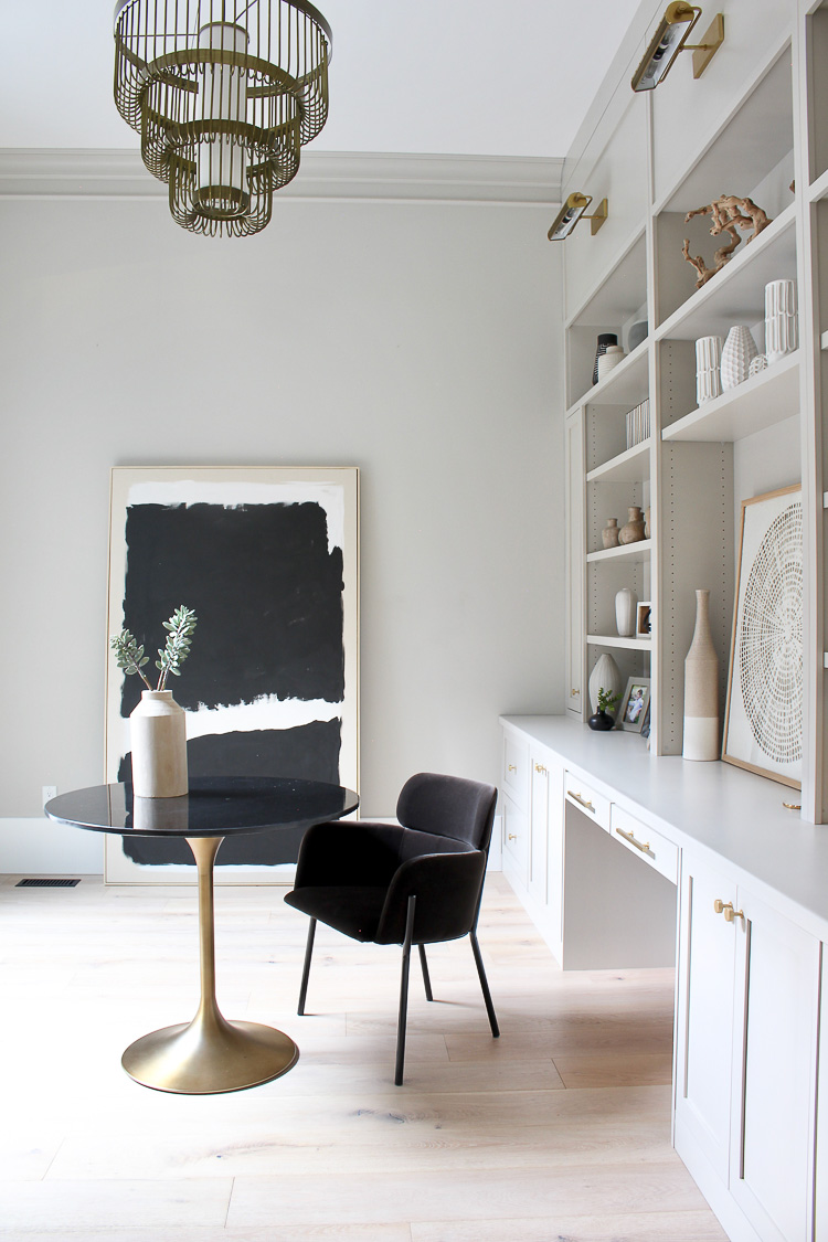 modern-luxe-neutral-office-room-design