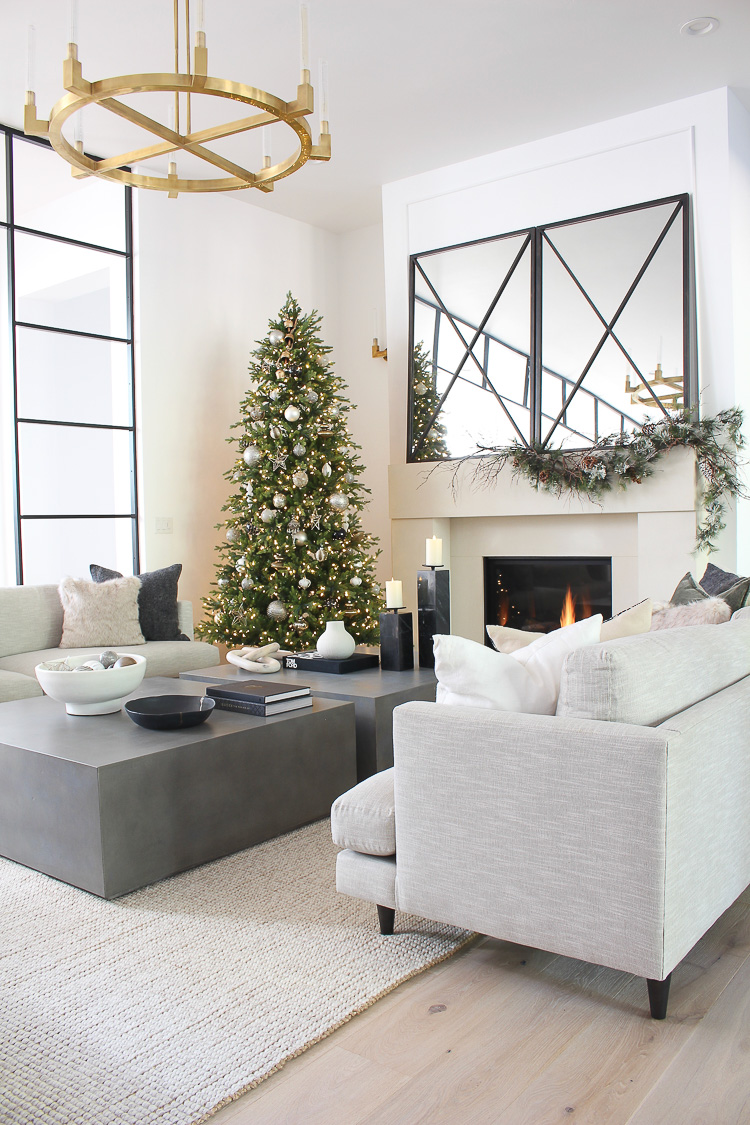 The Forest Modern Christmas Home Tour: The Kitchen - The House of Silver  Lining