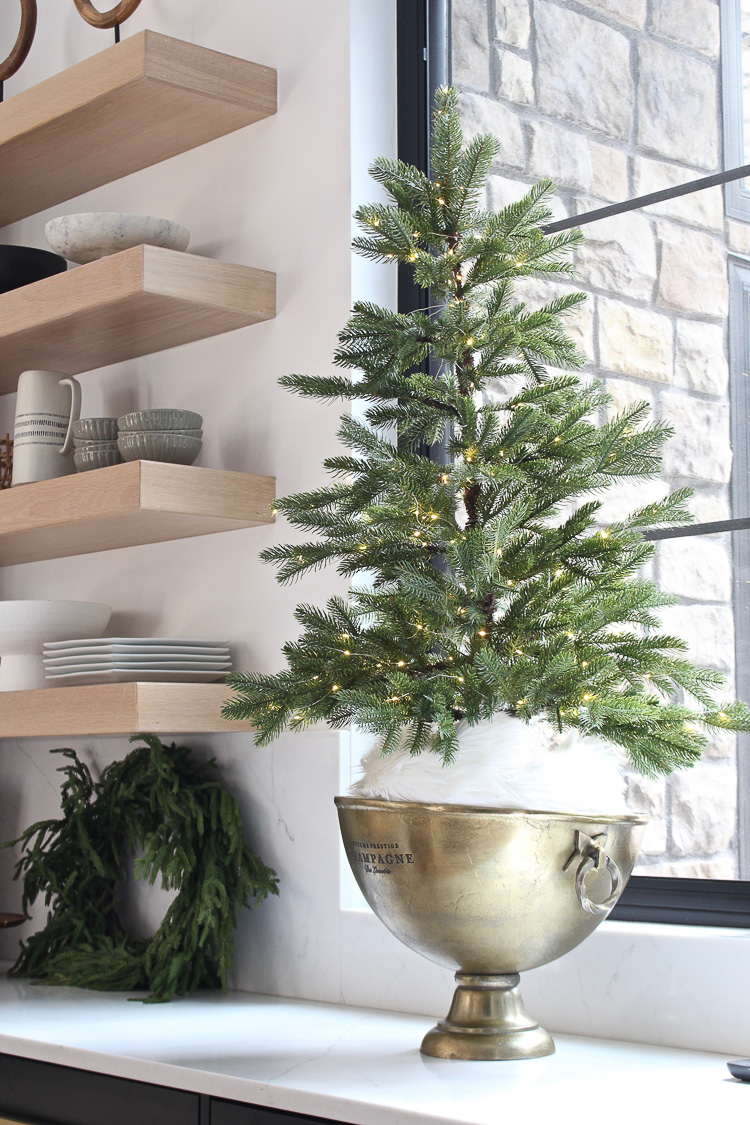 Christmas Home Tour 2022 - The House of Silver Lining